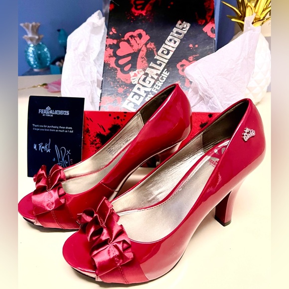 Fergie Red hot Platform Heels Sz 7.5M - Picture 1 of 13